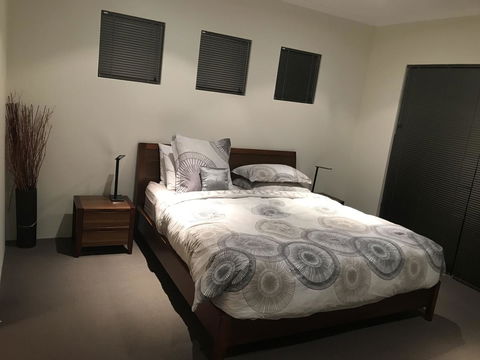 THE SANCTUARY LUXURY HOLIDAY HOME - Accommodation VIC 1