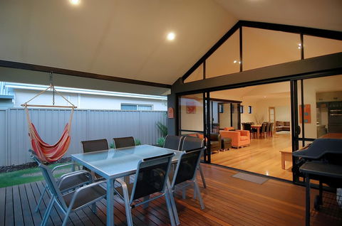 THE SANCTUARY LUXURY HOLIDAY HOME - Accommodation VIC 23
