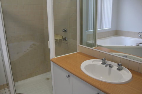 Mandurah Ocean Marina Chalets - Accommodation VIC 25