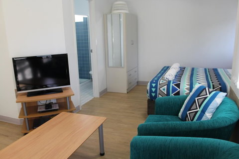 Mandurah Ocean Marina Chalets - Accommodation VIC 34