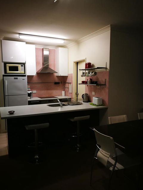 Superb 2 BR East Perth Apartment Location Comfort Space 1 - Accommodation VIC 5