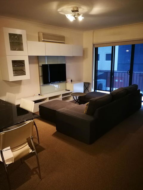 Superb 2 BR East Perth Apartment Location Comfort Space 1 - Accommodation VIC 0