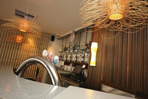 The Marina Hotel - Mindarie - Accommodation VIC 10