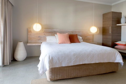 The Marina Hotel - Mindarie - Accommodation VIC 20