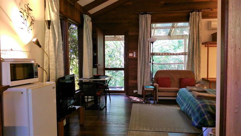 Black Cockatoo Lodge - Accommodation VIC 33