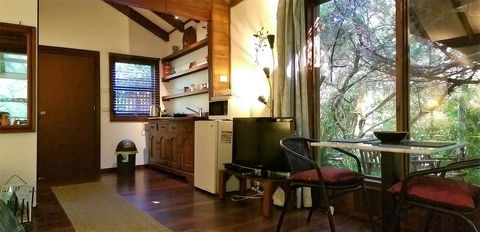 Black Cockatoo Lodge - Accommodation VIC 34