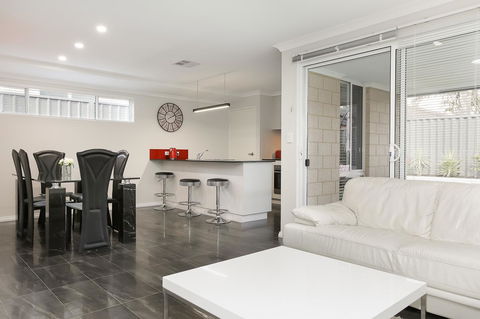 Perth Comfy Stays - Accommodation VIC 23
