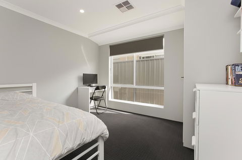 Perth Comfy Stays - Accommodation VIC 35