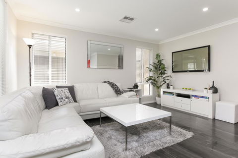 Perth Comfy Stays - Accommodation VIC 0