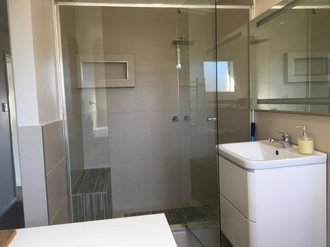 Halls Head Beach House - Accommodation VIC 10