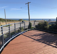 Halls Head Beach House - Accommodation VIC