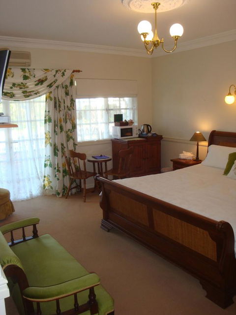 Lanterns Retreats - Accommodation VIC 17