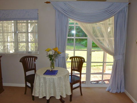 Lanterns Retreats - Accommodation VIC 14