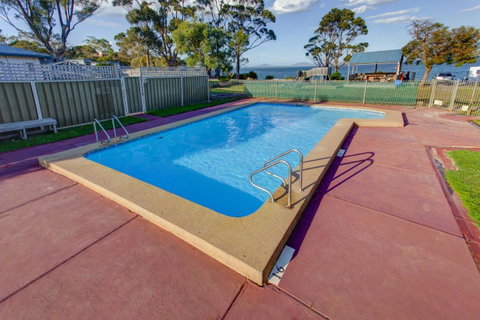 Swansea Beach Chalets - Accommodation VIC 4