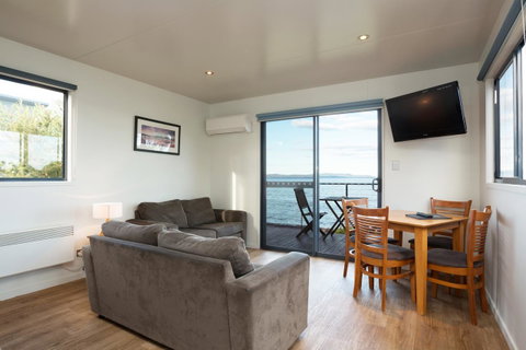 Swansea Beach Chalets - Accommodation VIC 1