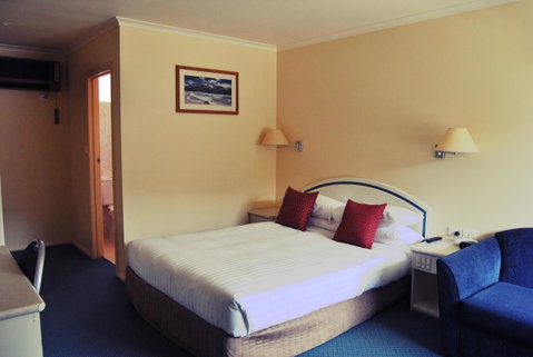 Comfort Inn Devonport - Accommodation VIC 13