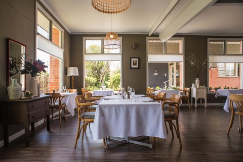 Comfort Inn Devonport - Accommodation VIC 12