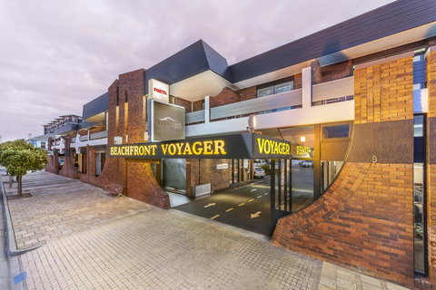 Beachfront Voyager Motor Inn - Accommodation VIC 2