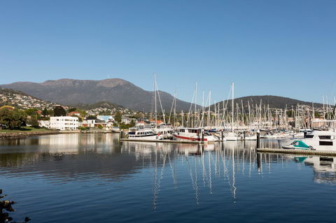 Wrest Point - Accommodation VIC 12