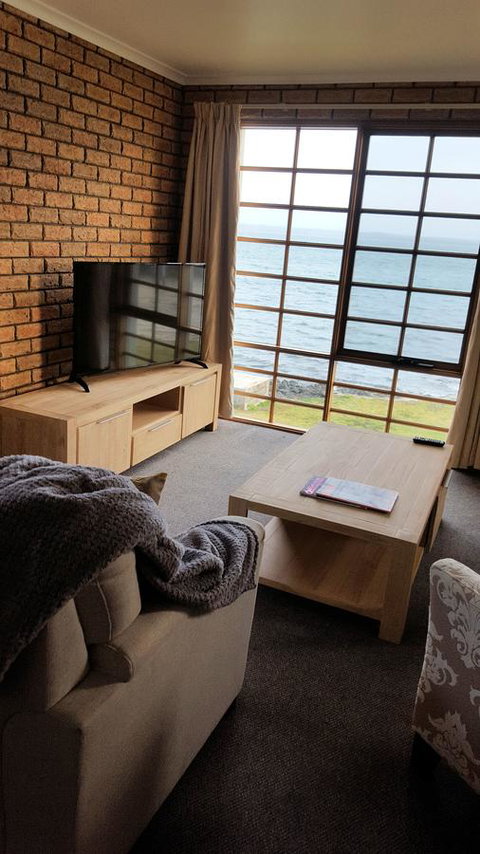Stanley Village Waterfront Accommodation - Accommodation VIC 3