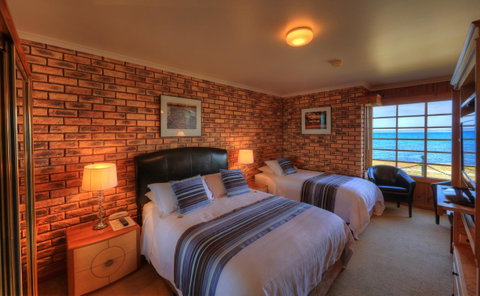 Stanley Village Waterfront Accommodation - Accommodation VIC 22