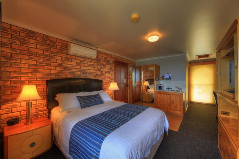 Stanley Village Waterfront Accommodation - Accommodation VIC 26