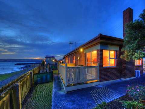 Stanley Village Waterfront Accommodation - Accommodation VIC 16