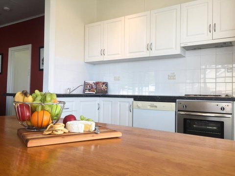 Stanley Hotel & Apartments - Accommodation VIC 17