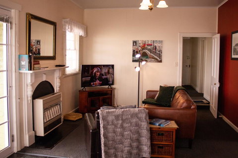 Stanley Hotel & Apartments - Accommodation VIC 7
