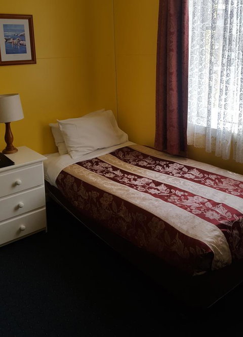 Stanley Hotel & Apartments - Accommodation VIC 33