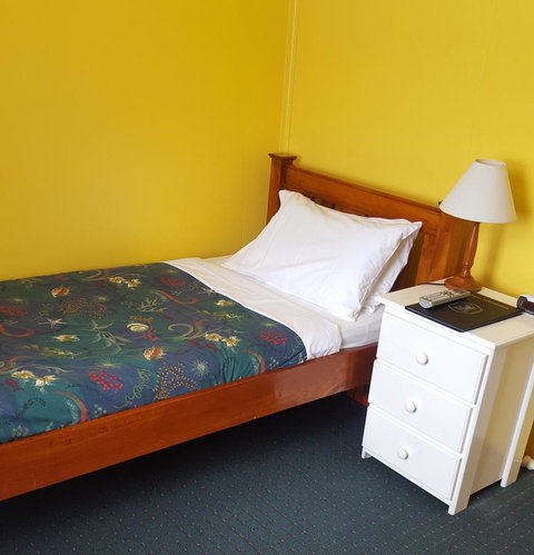 Stanley Hotel & Apartments - Accommodation VIC 35