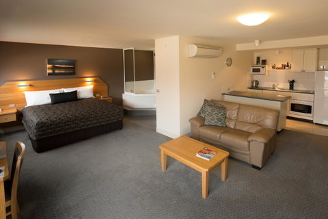 The Old Woolstore Apartment Hotel - Accommodation VIC 25