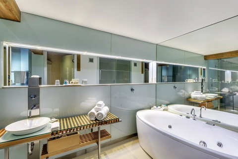 The Henry Jones Art Hotel - Accommodation VIC 20