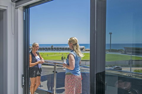 Burnie By The Bay Apartments - Accommodation VIC 3