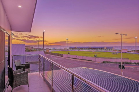 Burnie By The Bay Apartments - Accommodation VIC 12