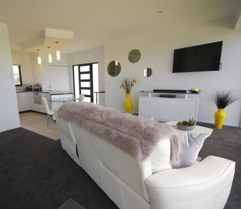 Horizon Deluxe Apartments - Accommodation VIC 2