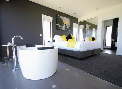 Horizon Deluxe Apartments - Accommodation VIC 5