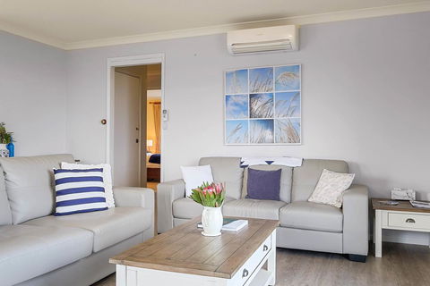 Omaroo Cottage Bruny Island - Accommodation VIC 4
