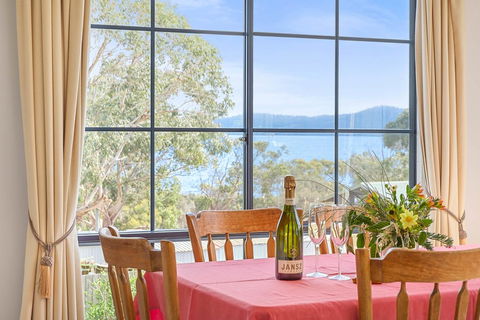 Omaroo Cottage Bruny Island - Accommodation VIC 5