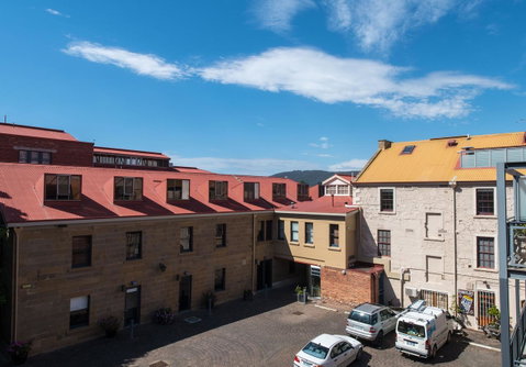 Sullivans Cove Apartments - Accommodation VIC 8