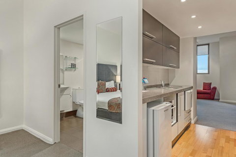 Mantra One Sandy Bay Road - Accommodation VIC 9