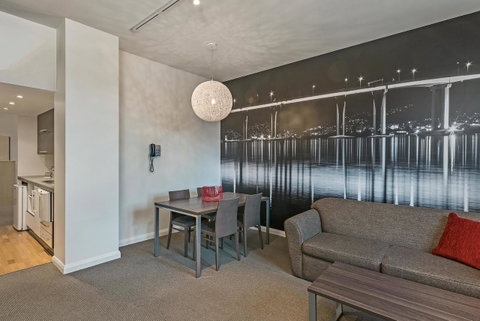 Mantra One Sandy Bay Road - Accommodation VIC 8