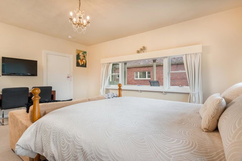 Jones On Wilson Boutique B&B - Accommodation VIC 5