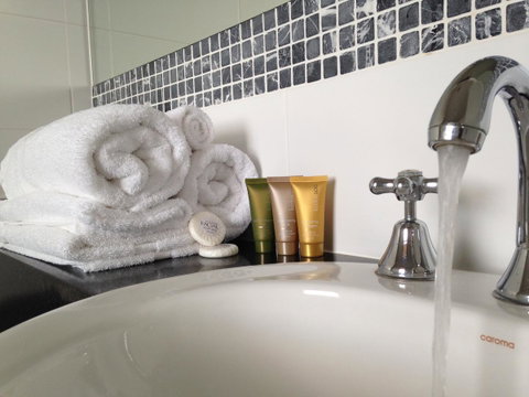 Auldington Hotel - Accommodation VIC 14