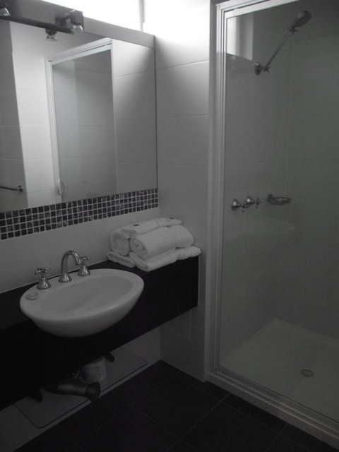 Auldington Hotel - Accommodation VIC 38