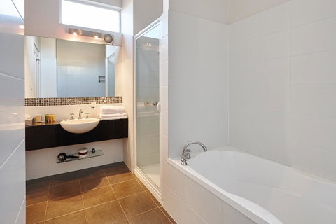 Auldington Hotel - Accommodation VIC 36