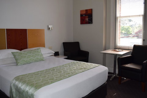 Auldington Hotel - Accommodation VIC 9