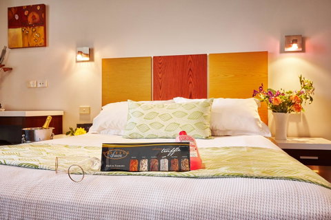 Auldington Hotel - Accommodation VIC 2