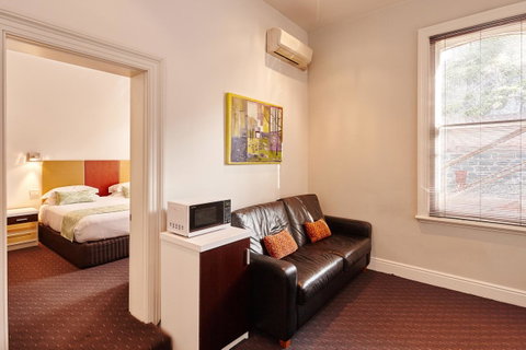 Auldington Hotel - Accommodation VIC 16
