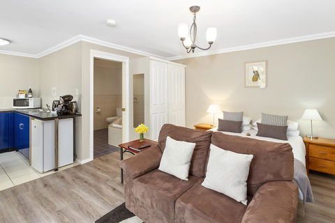 Oyster Cove Chalet - Accommodation VIC 5